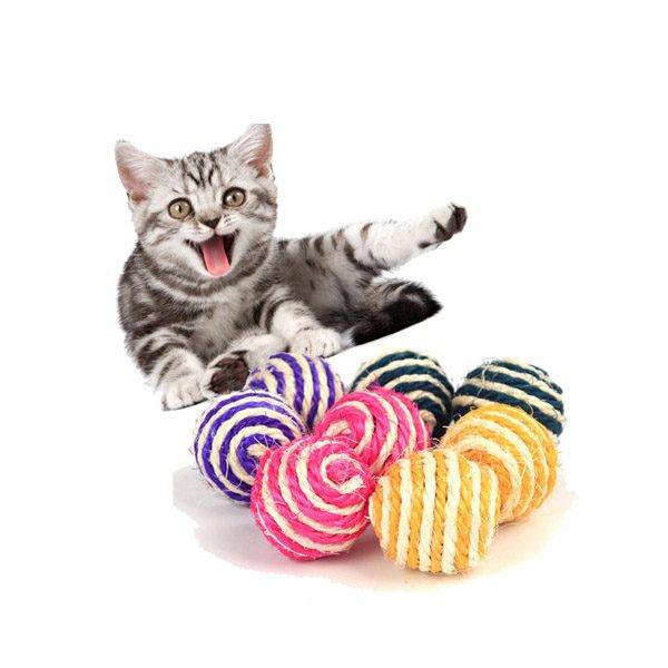 Hračka pro kočku / míček ze sisalového vlákna – náhodná barva